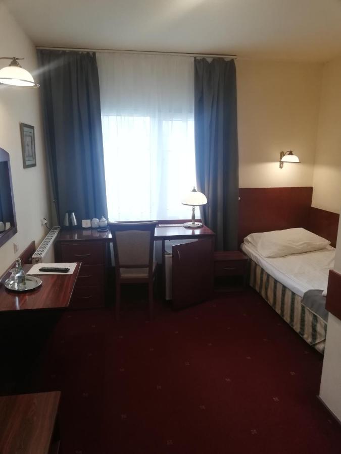 Hotel Venecia Palace Michalowice  Ngoại thất bức ảnh